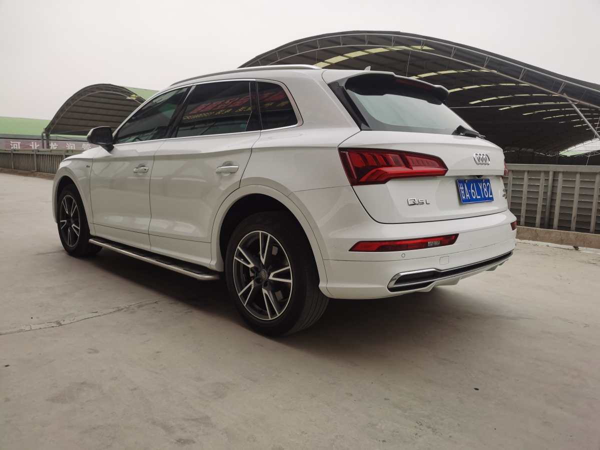 奧迪 奧迪Q5L  2018款 40 TFSI 榮享時(shí)尚型圖片