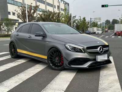 2017年7月 奔馳 奔馳A級(jí)AMG AMG A 45 4MATIC 暗夜雷霆限量版圖片