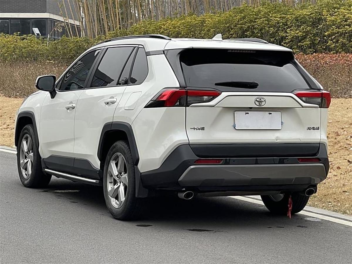 豐田 RAV4榮放  2020款 2.0L CVT兩驅(qū)風(fēng)尚版圖片