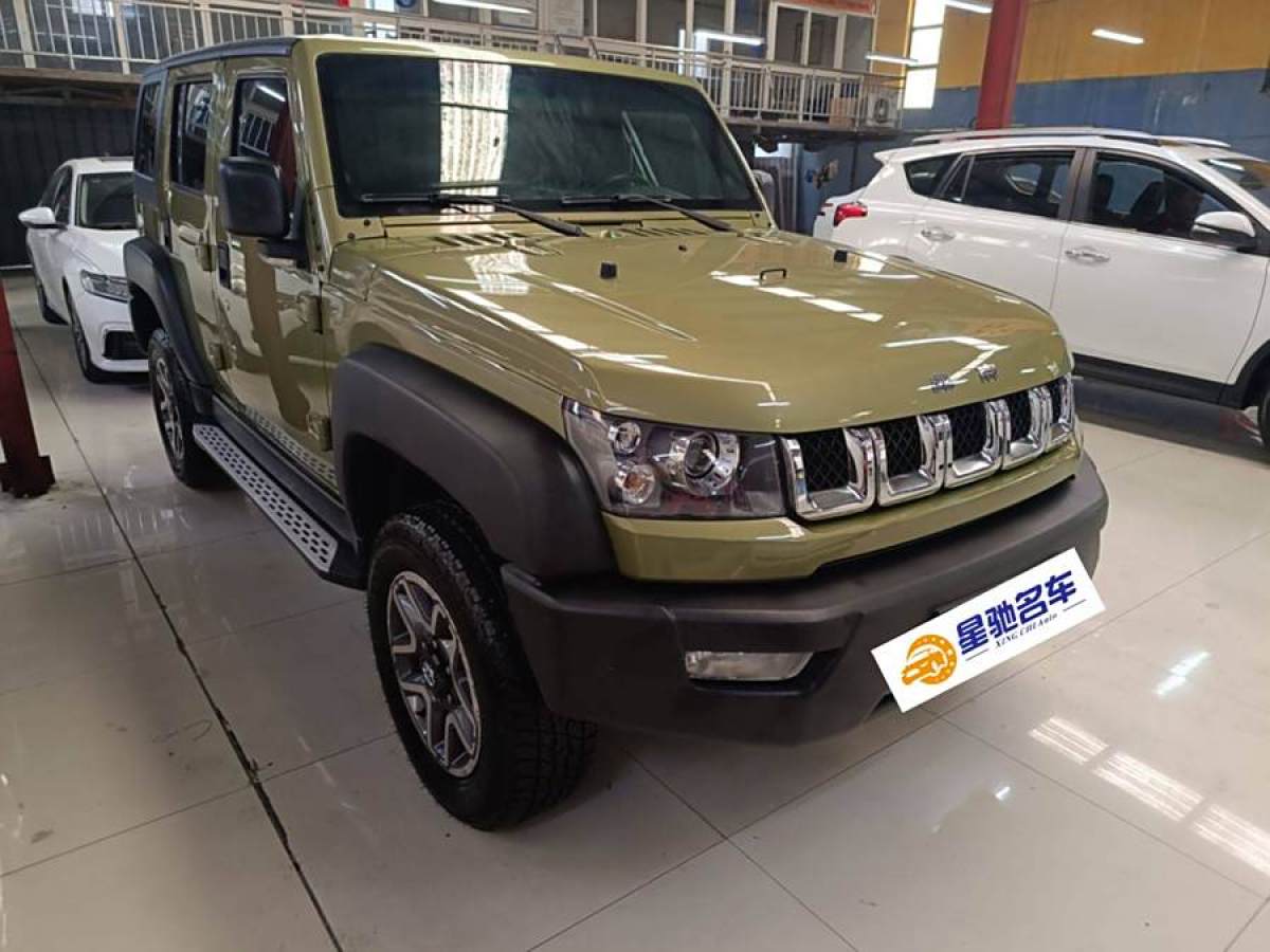 2019年2月北京 BJ40  2017款 40L 2.3T 自動(dòng)四驅(qū)環(huán)塔冠軍版