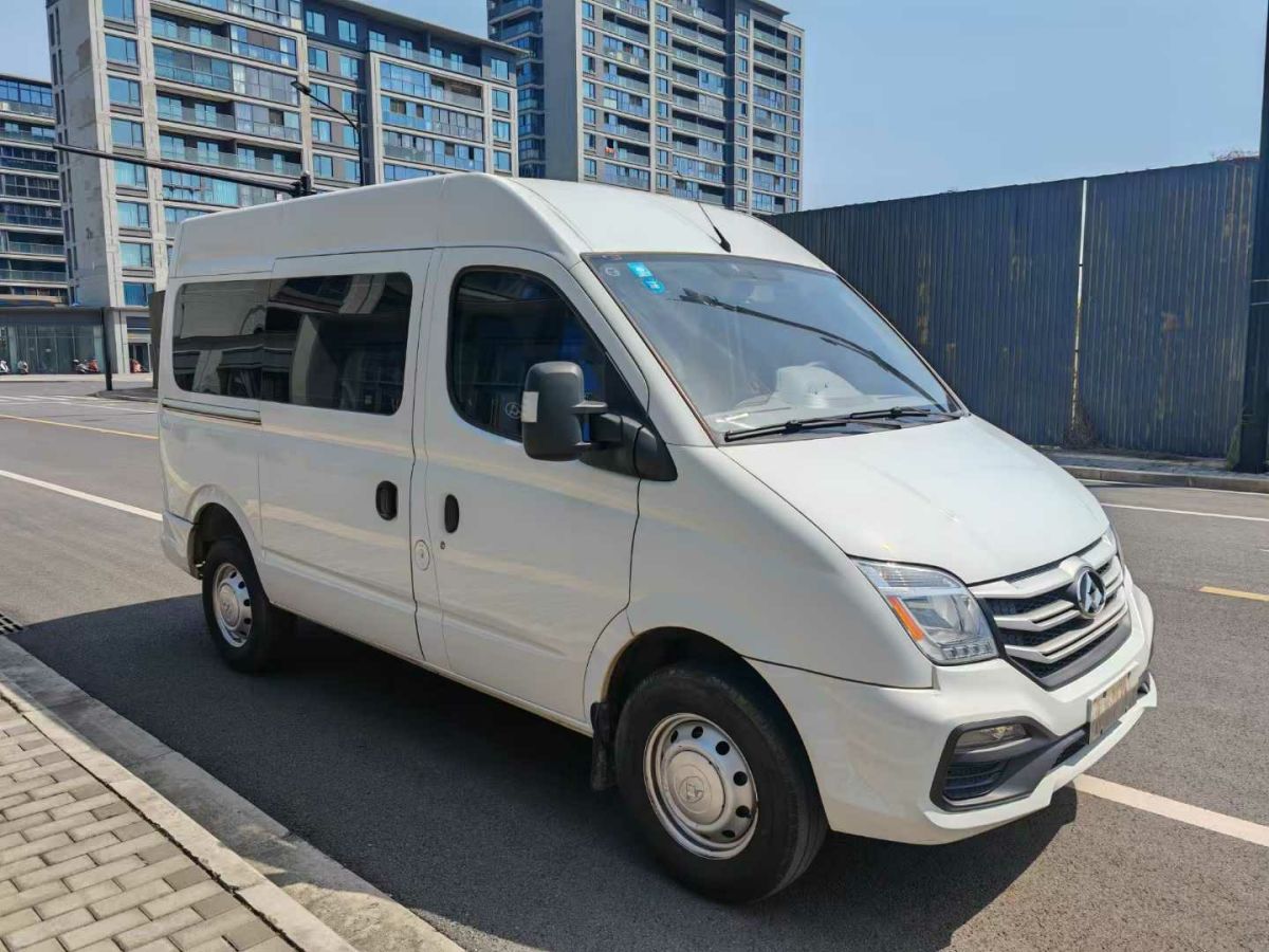 上汽大通 V80  2019款 EV80純電動客車加長軸中頂10-14座53kWh圖片