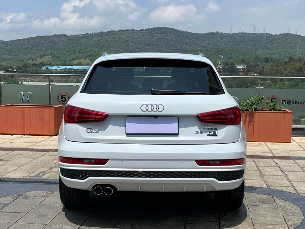 奧迪 奧迪Q3  2018款 30周年年型 35 TFSI quattro 全時四驅(qū)運動型圖片
