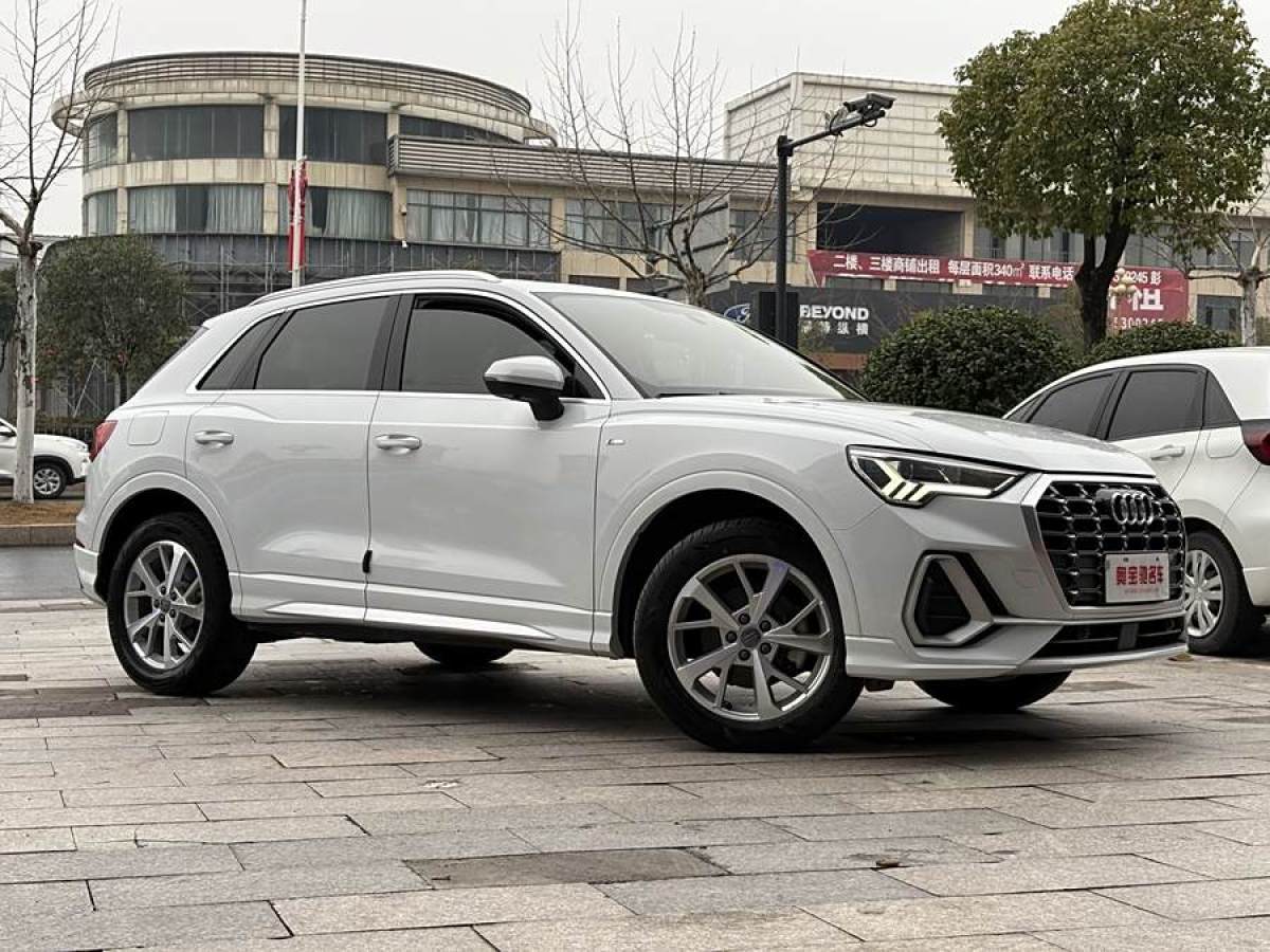 奧迪 奧迪Q3  2019款  35 TFSI 進取動感型圖片