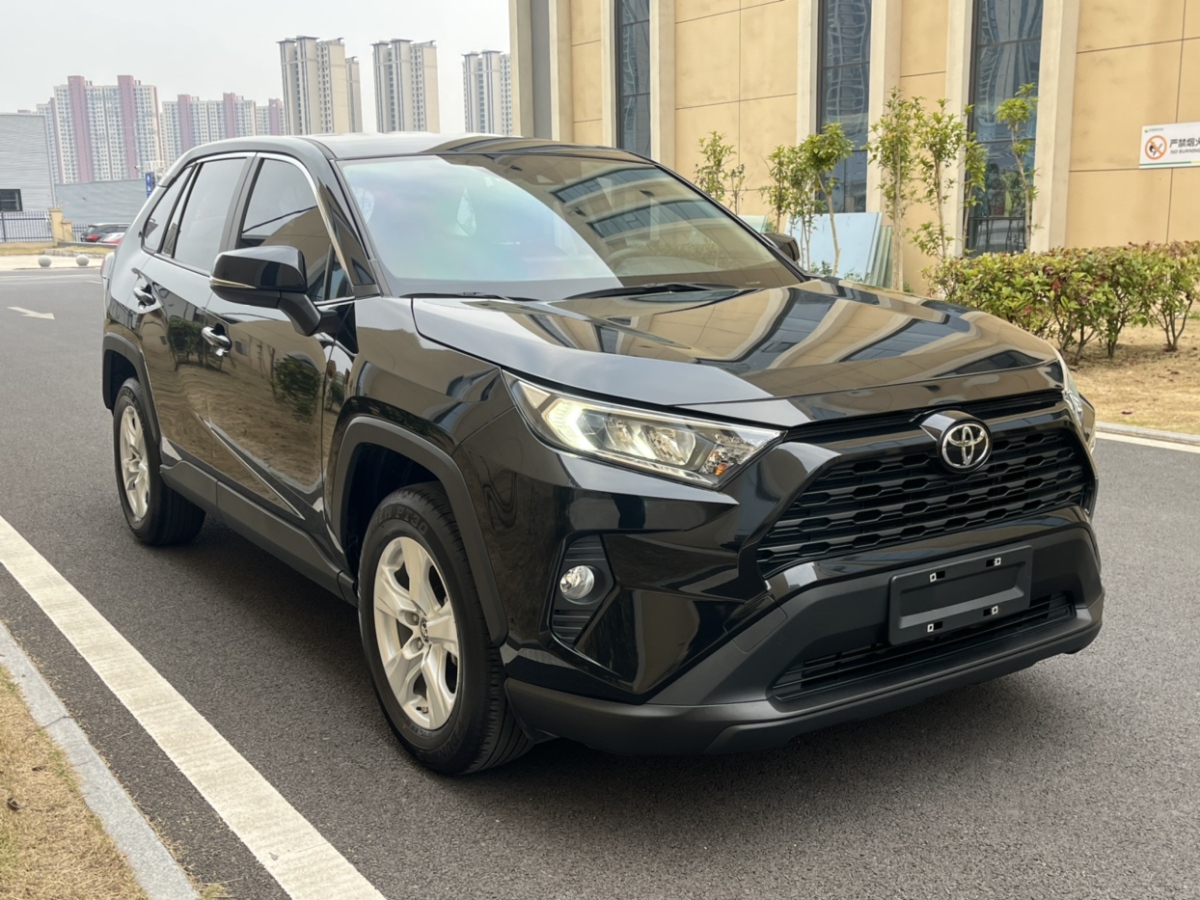 豐田 RAV4榮放  2021款 2.0L CVT兩驅(qū)都市版圖片