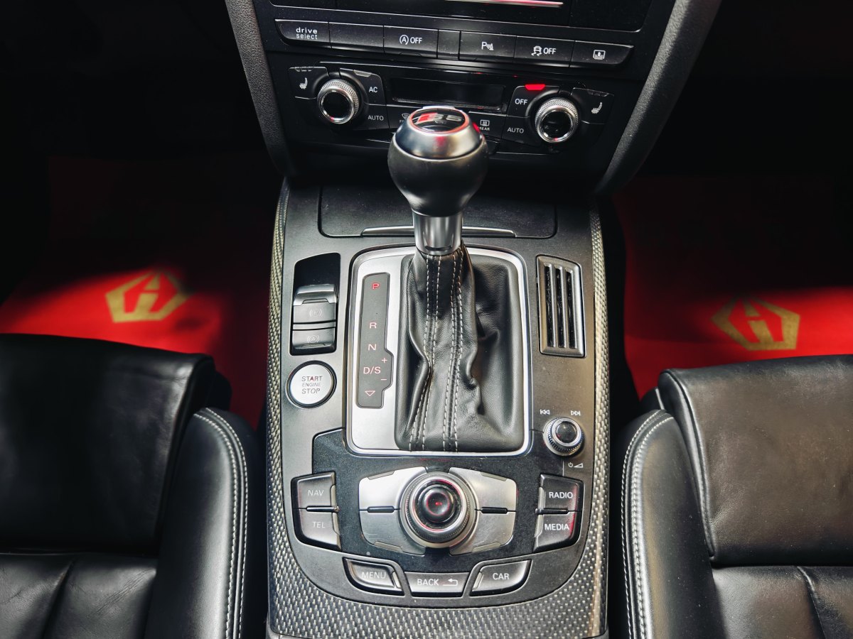 奥迪 奥迪S5  2012款 S5 3.0T Coupe图片