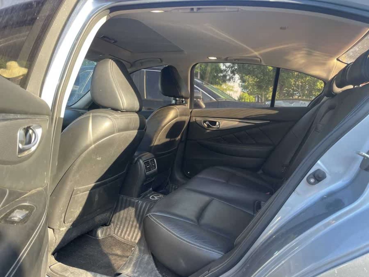 英菲尼迪 Q50L  2015款 2.0T 悅享版圖片