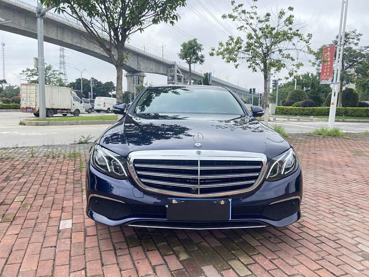 奔馳 奔馳E級  2019款 改款 E 300 L 豪華型圖片