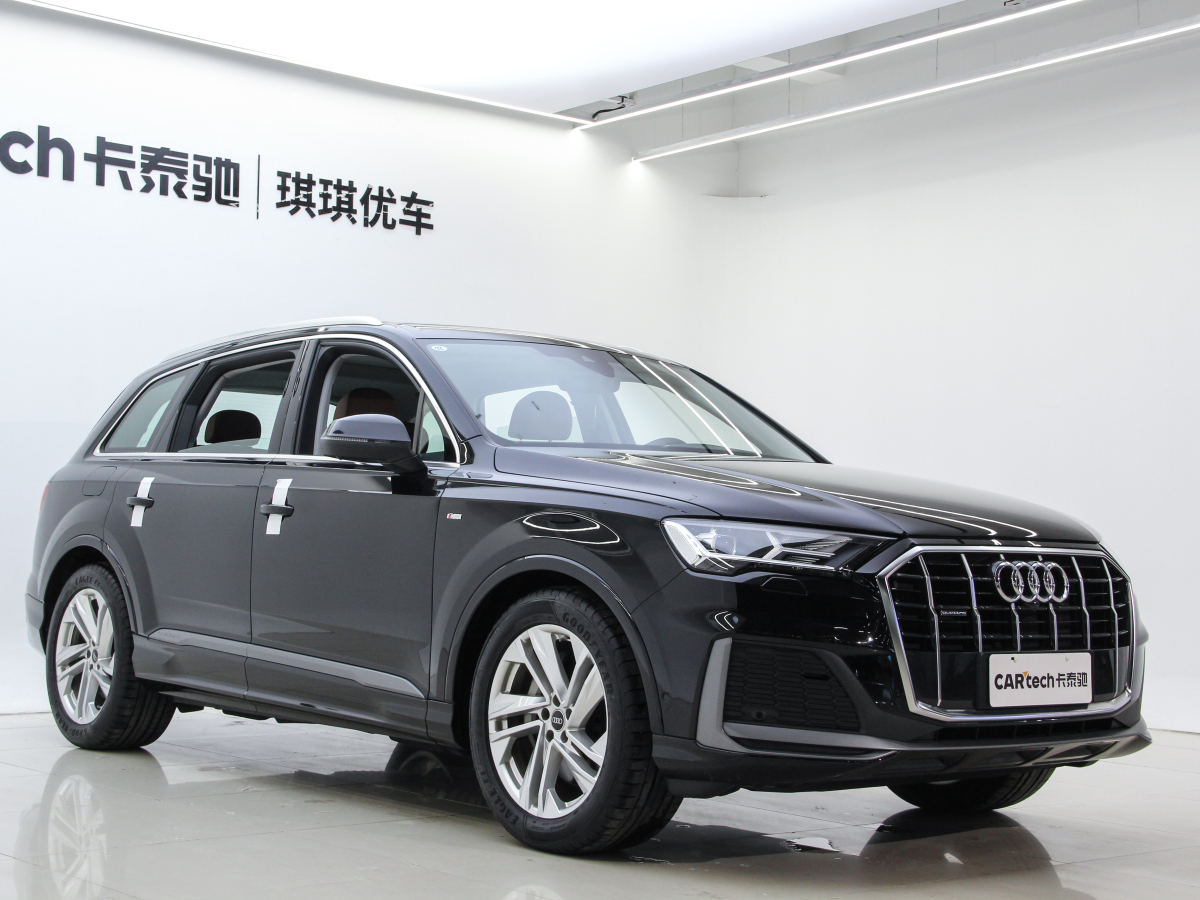 奥迪 奥迪Q7  2023款 45 TFSI quattro S line运动型图片