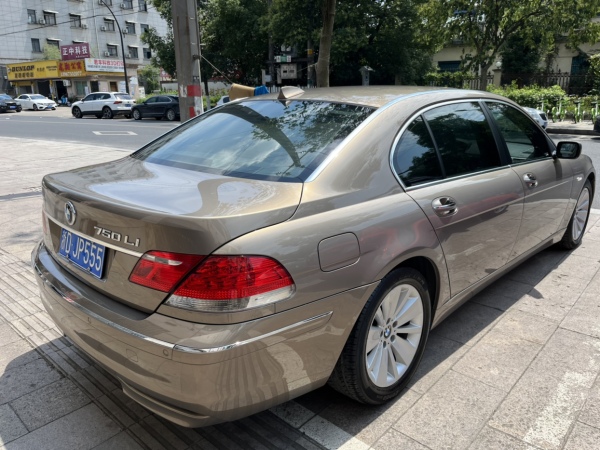 宝马 宝马7系  2005款 740Li