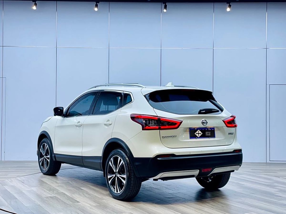 日產(chǎn) 逍客  2022款 2.0L CVT XV Prem.豪華版圖片