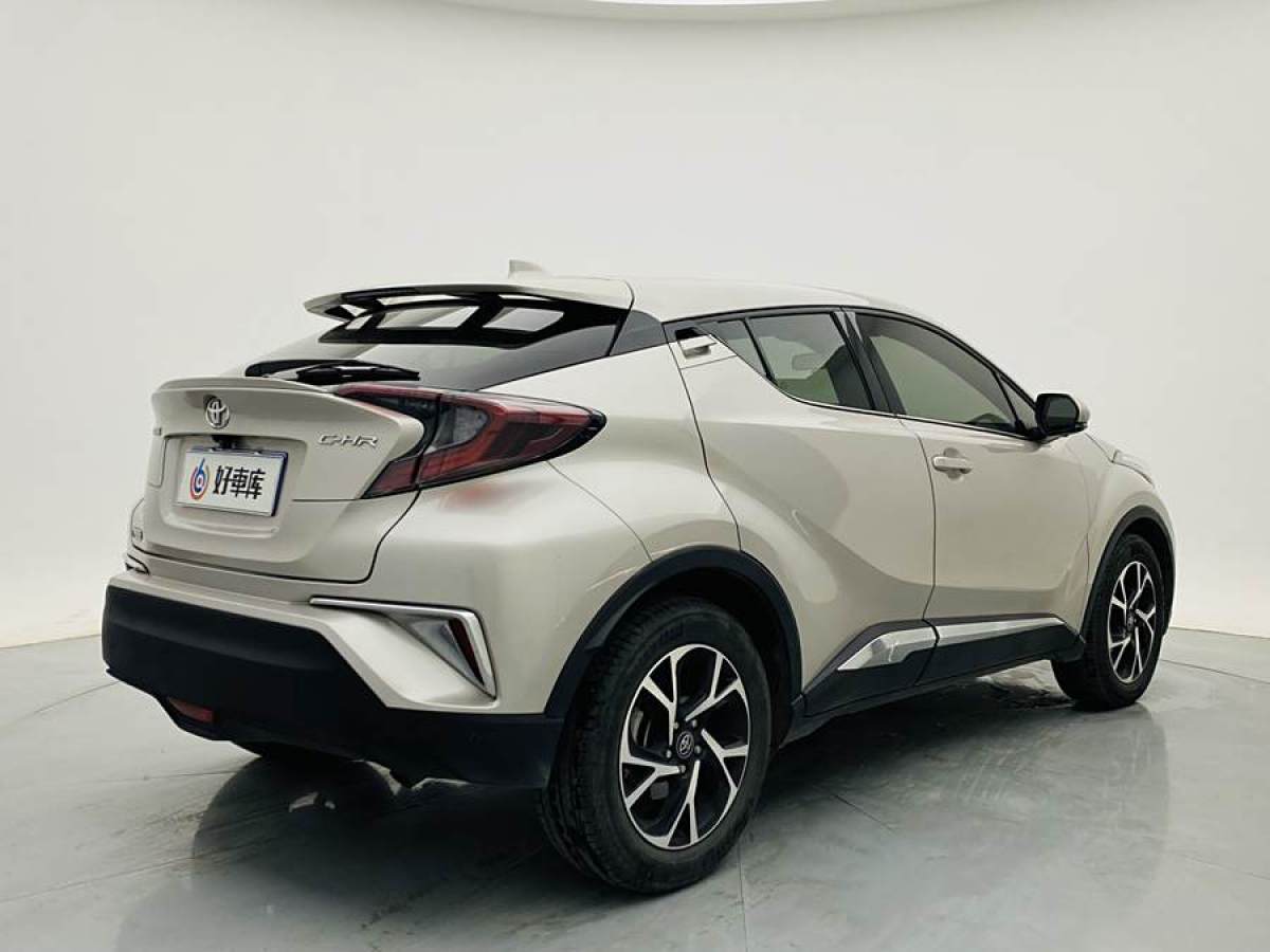 豐田 C-HR  2020款 2.0L 豪華版圖片