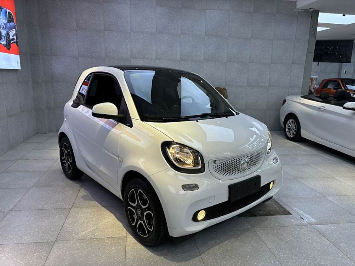 smart fortwo  2017款 1.0L 52千瓦新聲特別版圖片