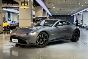 V8 Vantage 阿斯頓·馬丁 4.0T V8 珊瑚橘