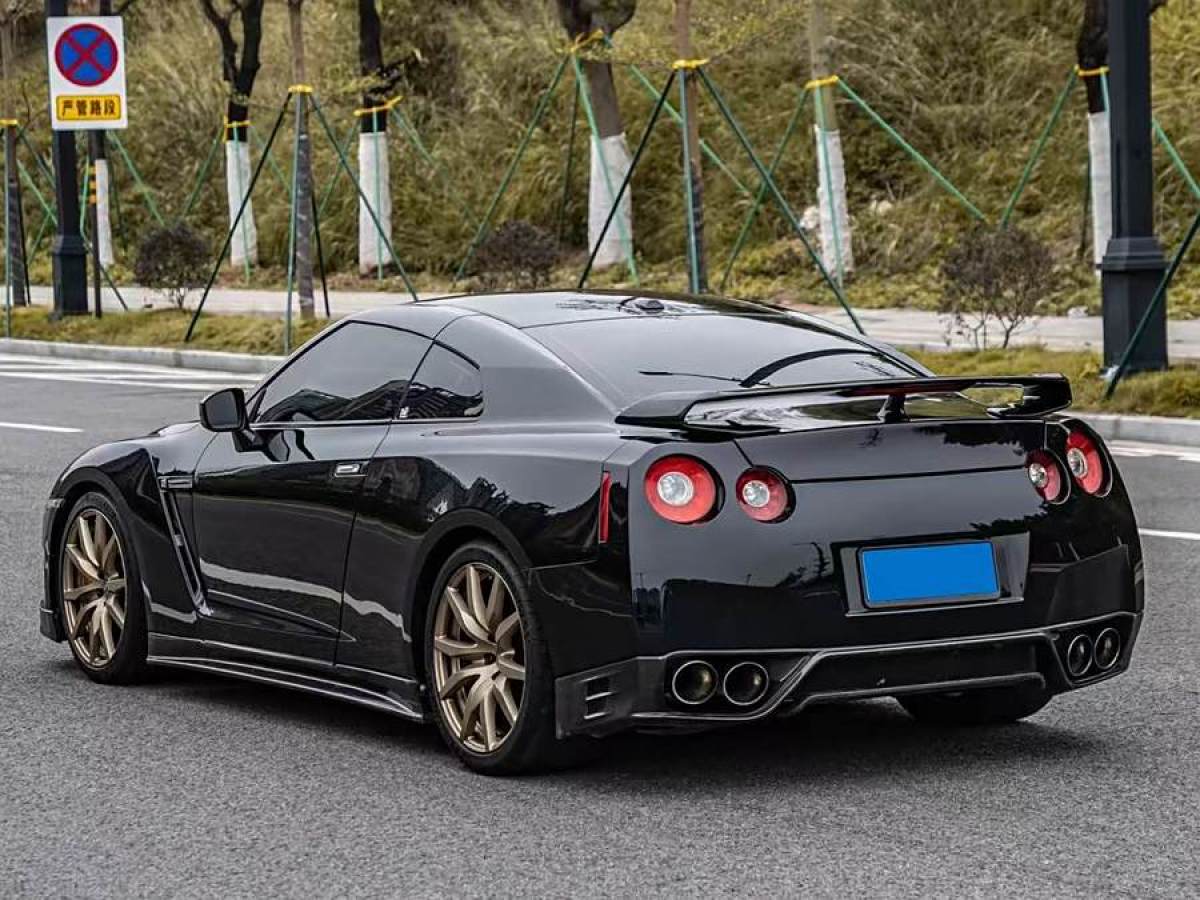 日產(chǎn) GT-R  2012款 3.8T Premium Edition圖片