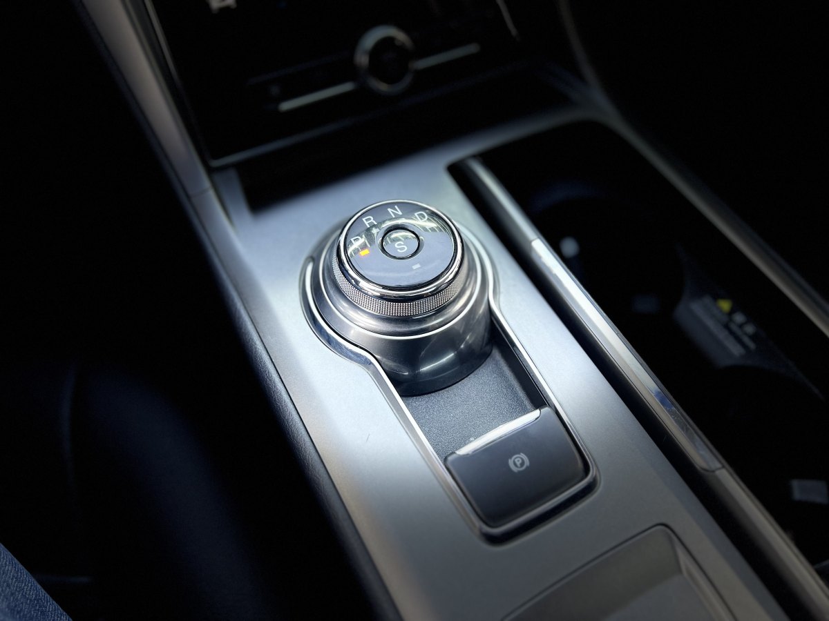 2020年11月福特 蒙迪歐  2020款 EcoBoost 180 時尚型