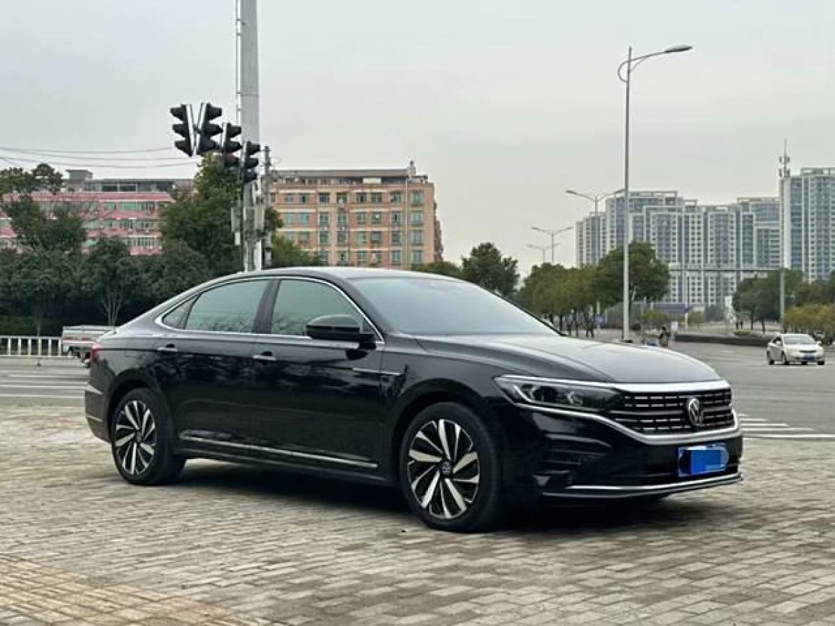 大眾 帕薩特  2022款 330TSI 豪華版圖片