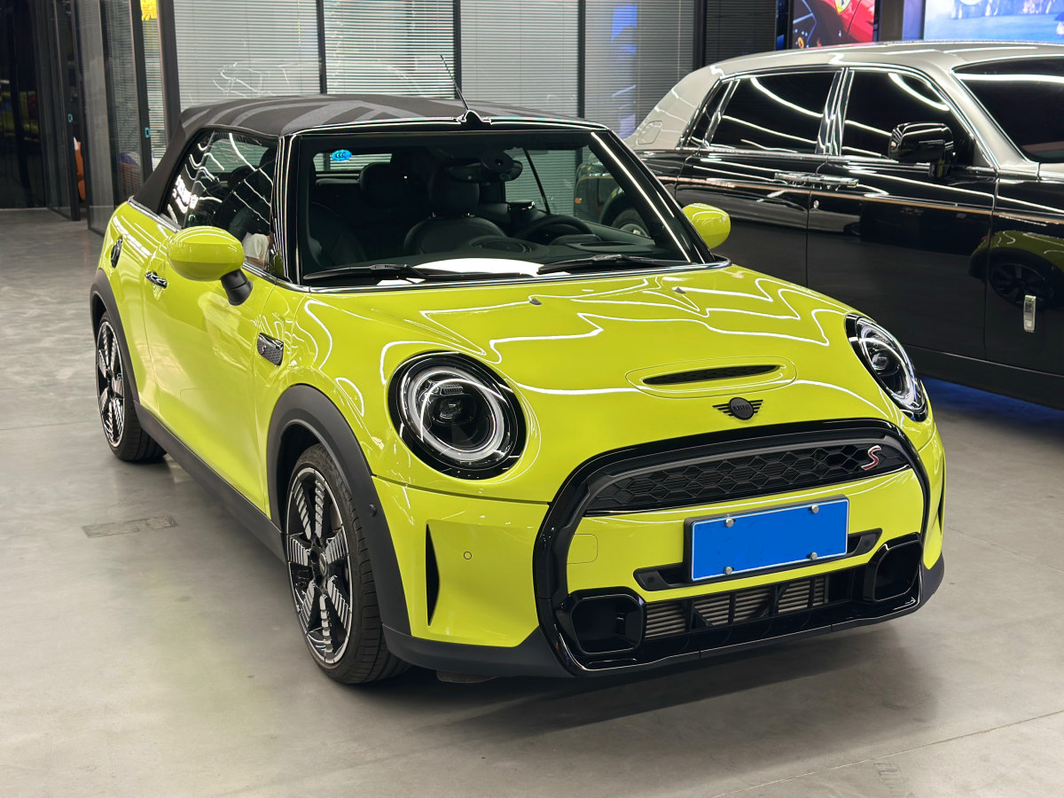 MINI MINI  2023款 2.0T COOPER S CABRIO 藝術(shù)家圖片