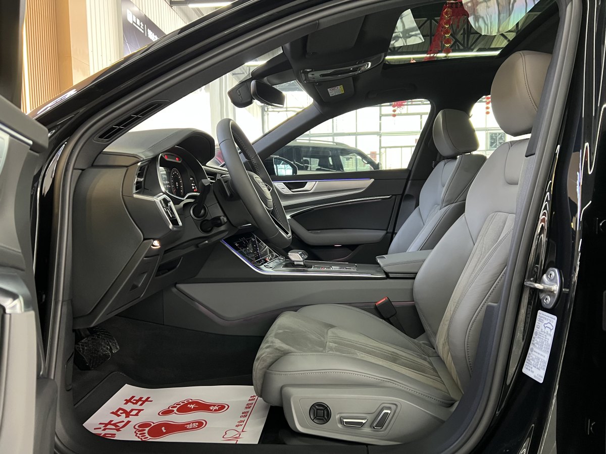 奧迪 奧迪A6L  2024款 45 TFSI 臻選動感型圖片