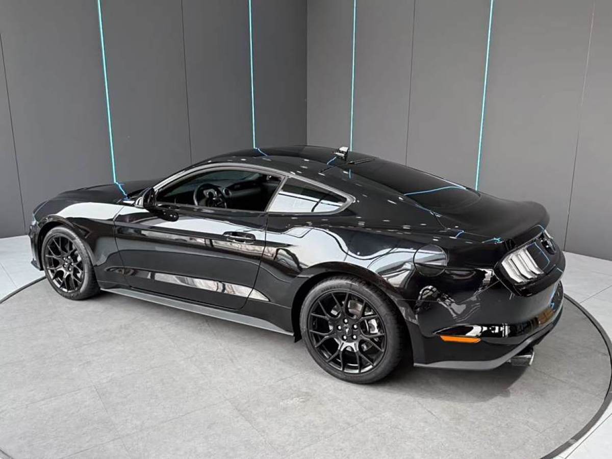 2023年1月福特 Mustang  2021款 2.3L EcoBoost