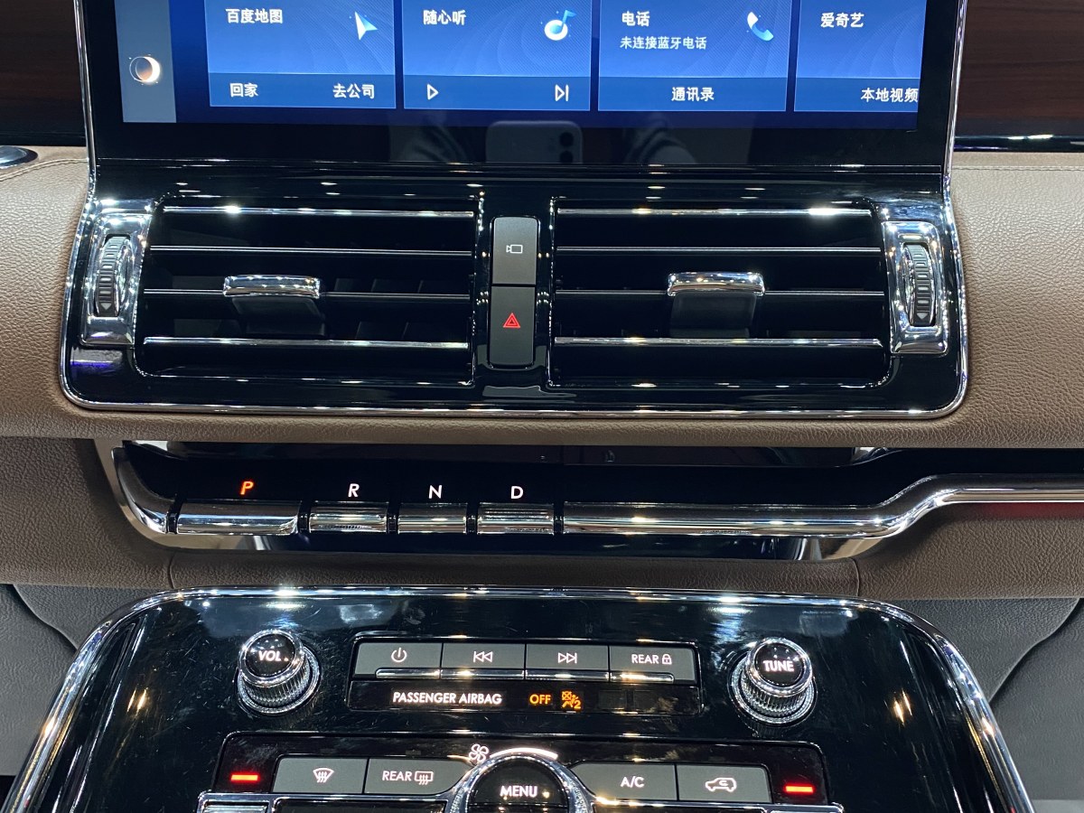 林肯 領(lǐng)航員  2022款 3.5T 尊耀版圖片