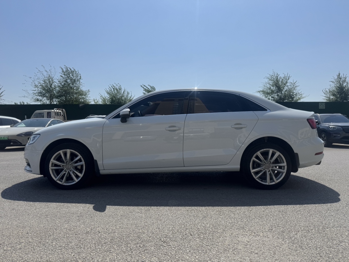 奧迪 奧迪A3  2016款 Limousine 35 TFSI 風尚型圖片