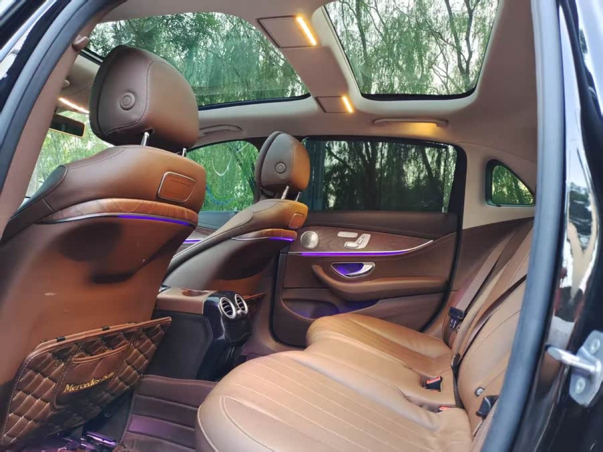 奔馳 奔馳E級(jí)  2019款 改款 E 300 L 豪華型圖片