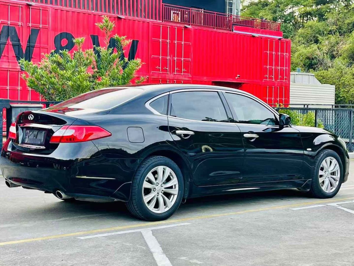 英菲尼迪 Q70  2013款 Q70L 2.5L 豪華版圖片