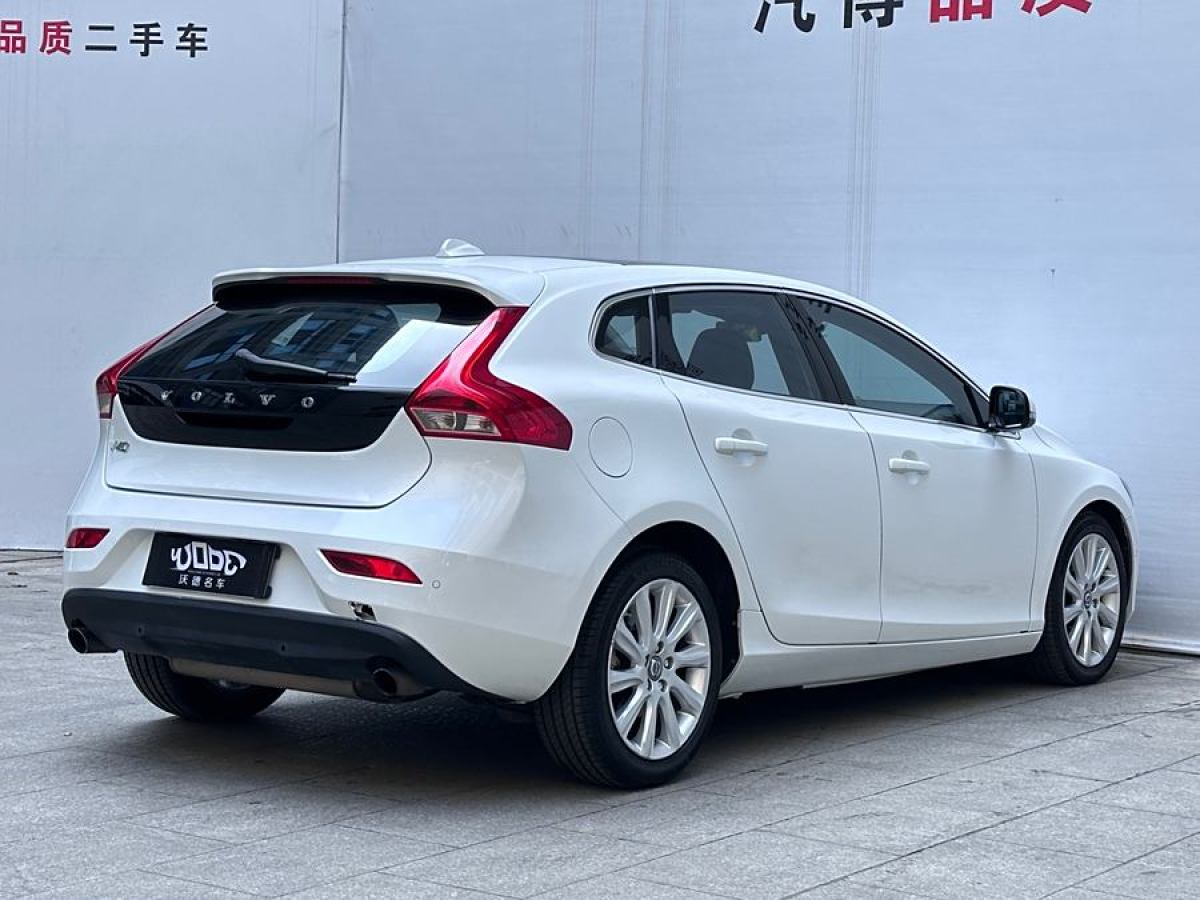 沃尔沃 V40  2014款 2.0T 智雅版图片