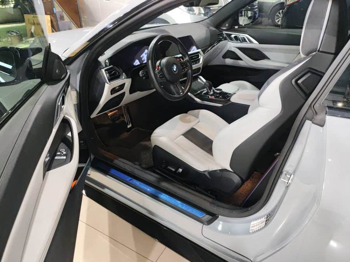 寶馬 寶馬M4  2023款 M4雙門轎跑車 M xDrive 雷霆版圖片