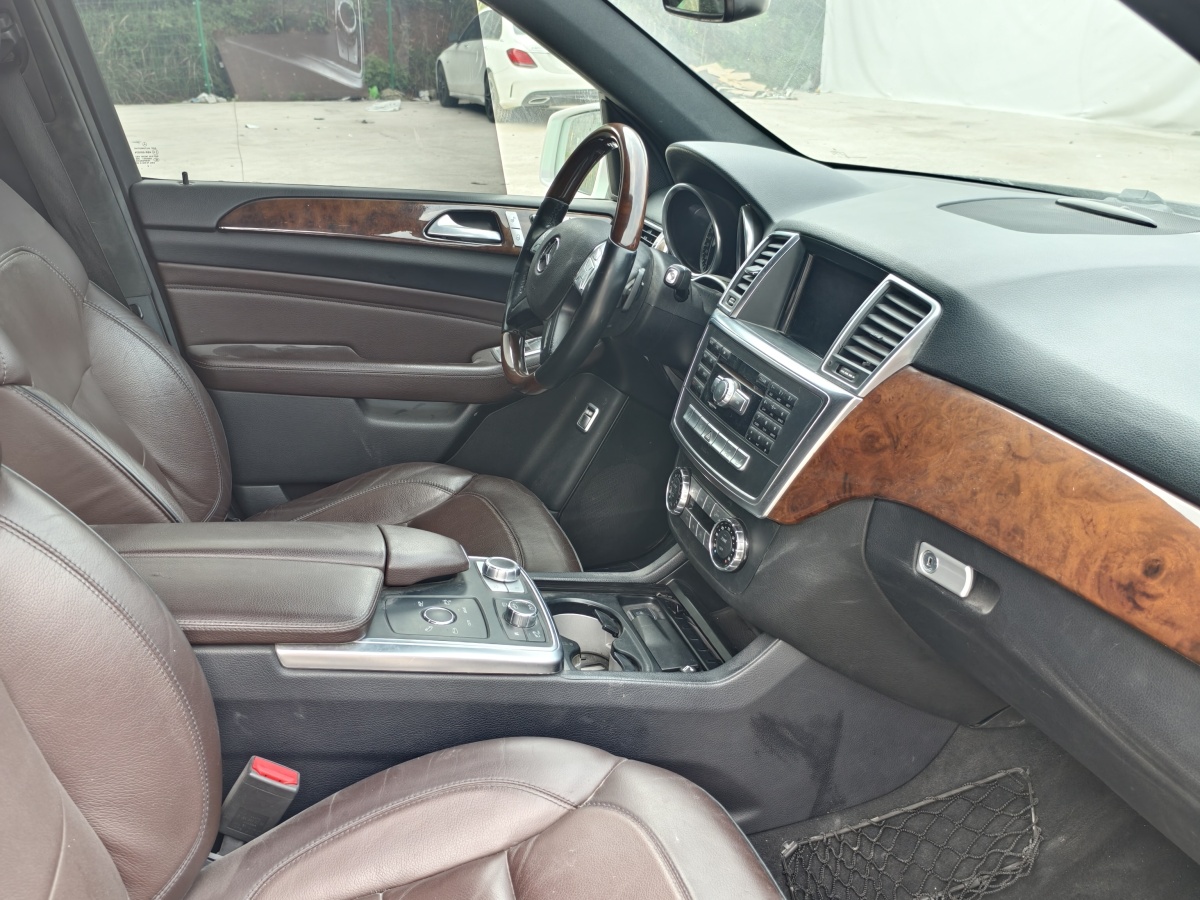 奔驰 奔驰M级  2012款 ML 350 豪华型图片