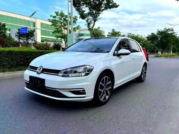 大众 高尔夫  2018款 230TSI 自动豪华型