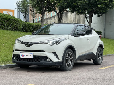 2019年8月 豐田 C-HR 2.0L 舒適版圖片