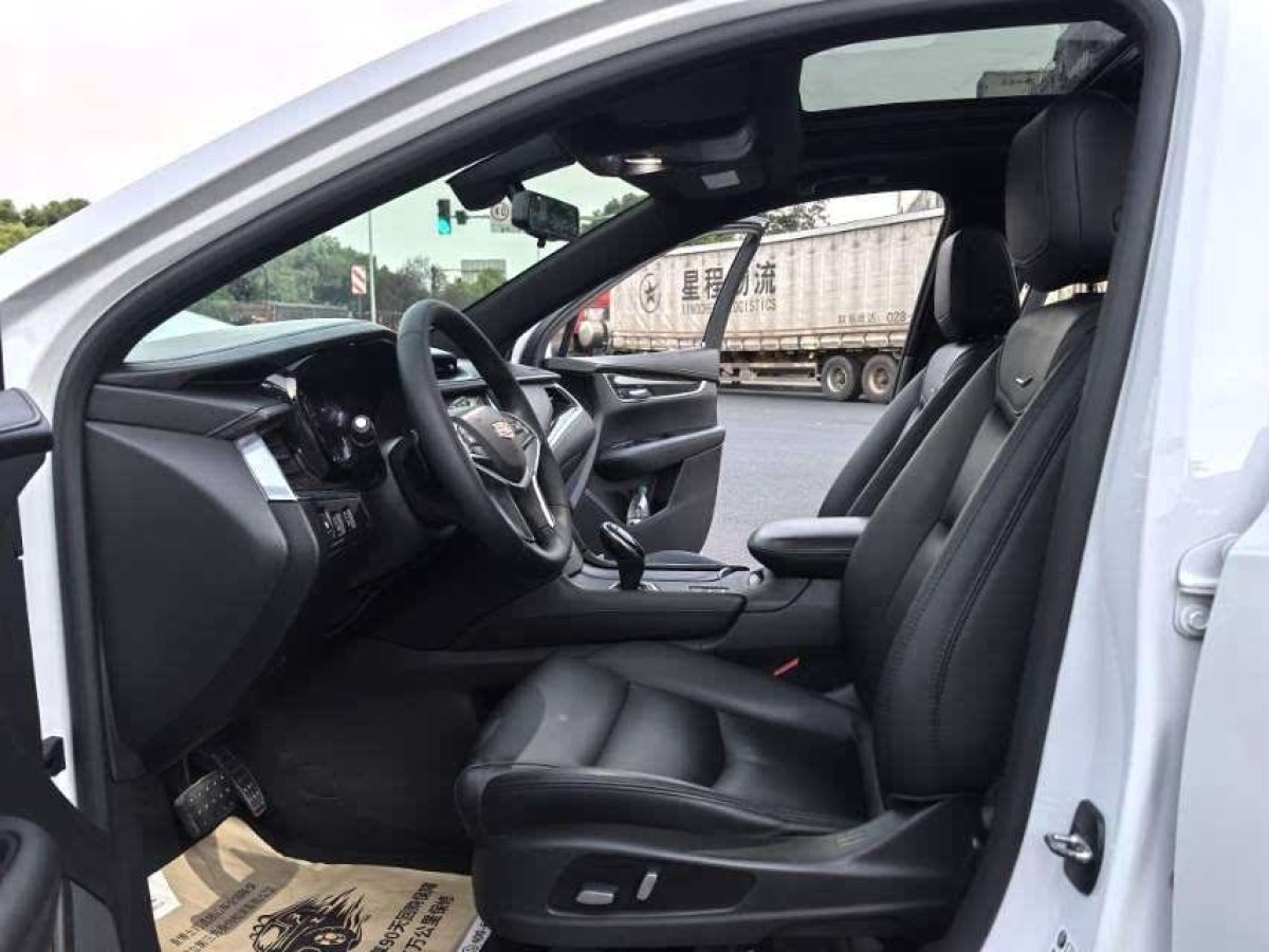 凱迪拉克 XT5  2018款 28E 四驅(qū)技術(shù)型圖片