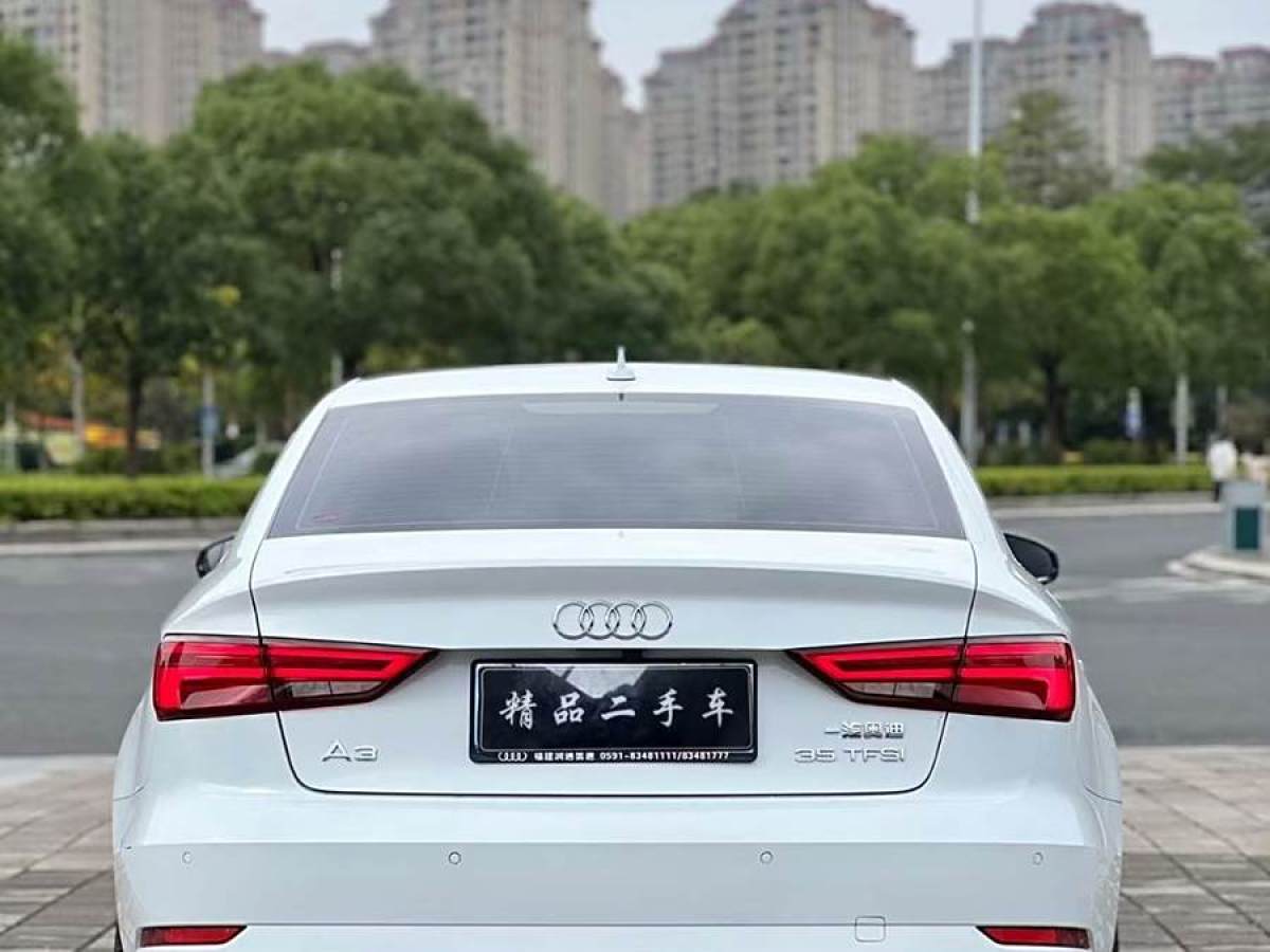 奧迪 奧迪A3  2018款 30周年年型 Limousine 35 TFSI 進(jìn)取型圖片