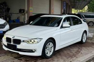 宝马3系 宝马 328i xDrive 2.0T 运动设计套装