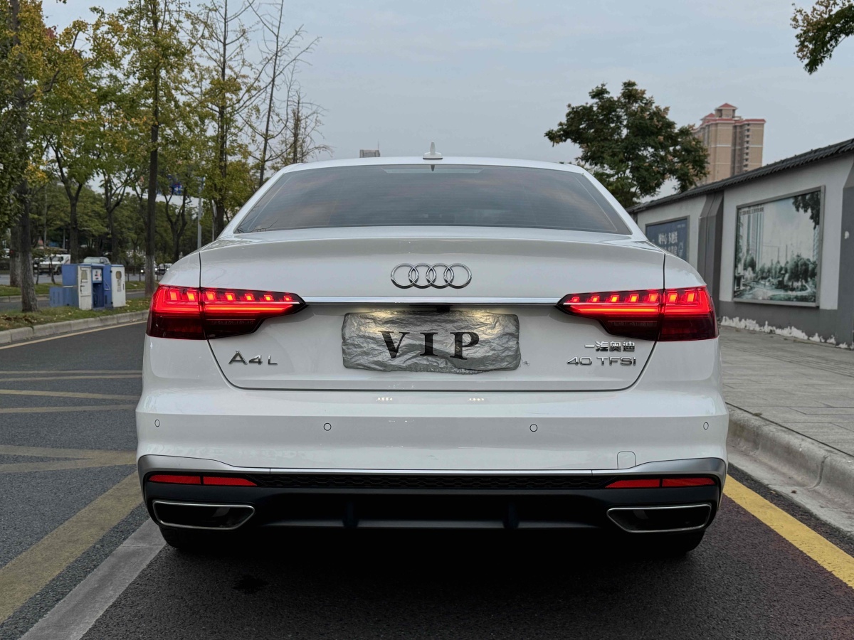 奧迪 奧迪A4L  2022款 40 TFSI 時尚動感型圖片