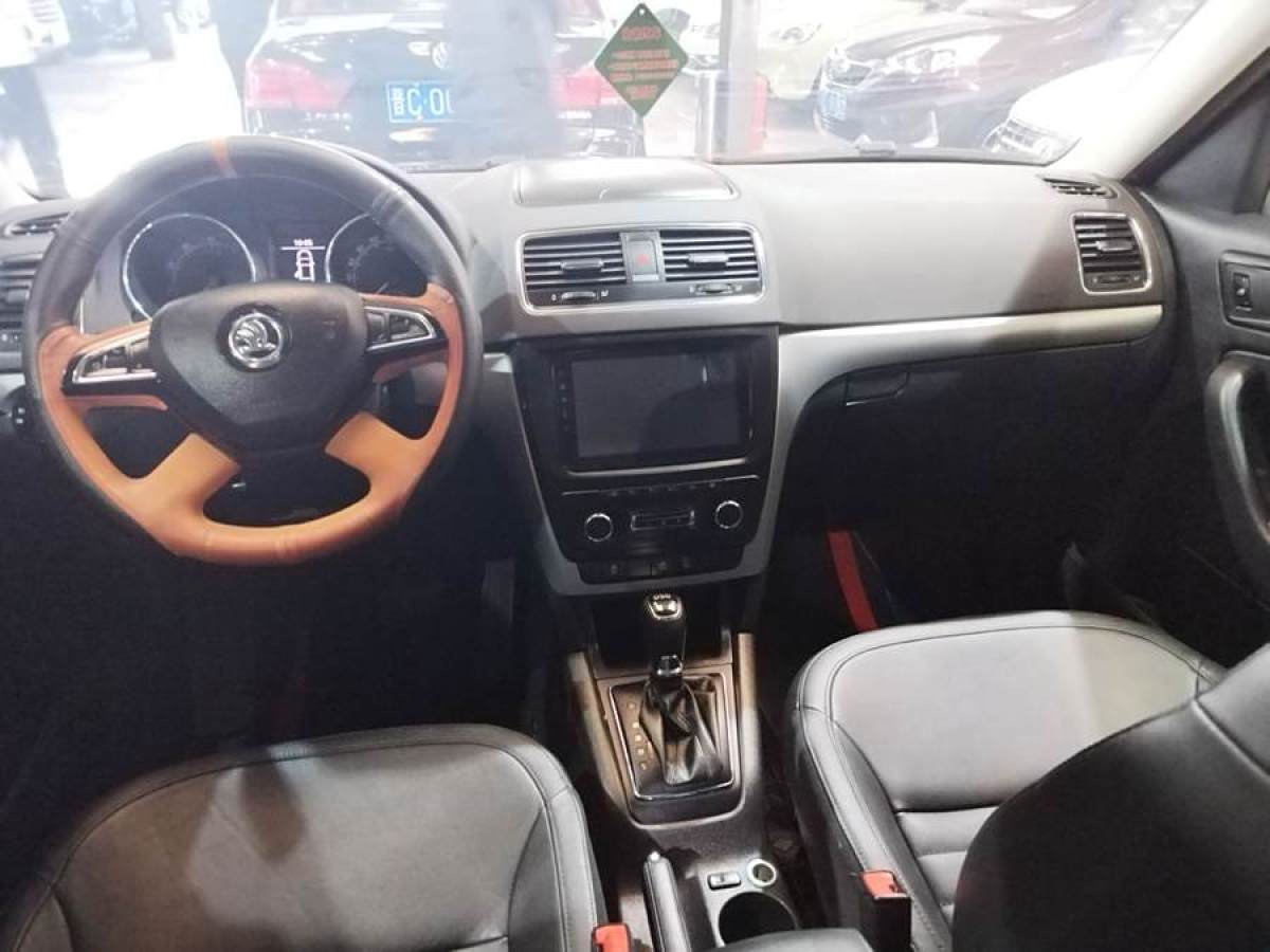 斯柯達(dá) Yeti  2014款 1.8TSI DSG極地版圖片