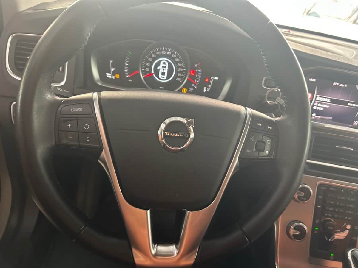 沃爾沃 S60  2017款 L 1.5T T3 智行版圖片