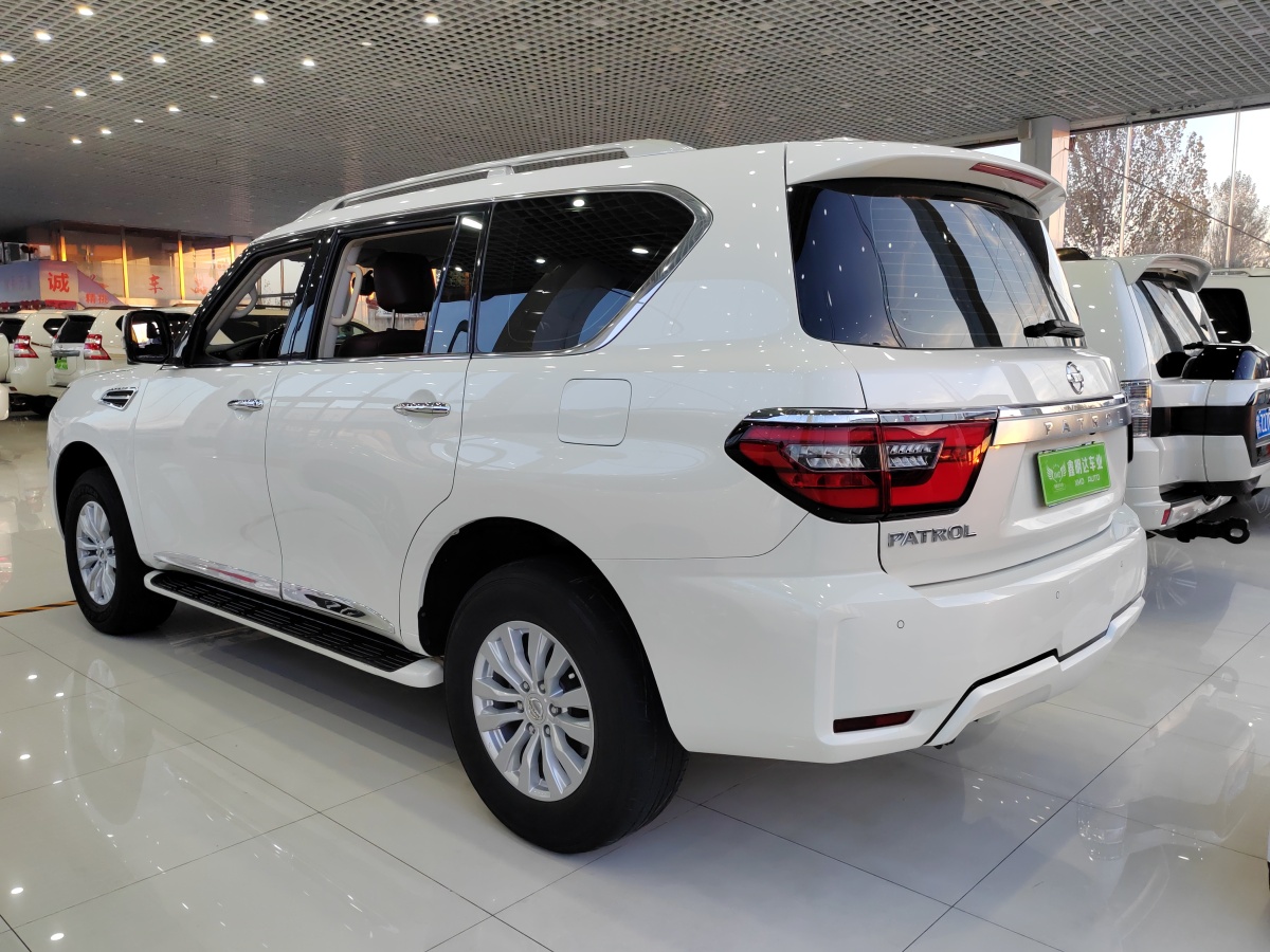 日產(chǎn) 途樂(lè)  2018款 4.0L 領(lǐng)英型圖片