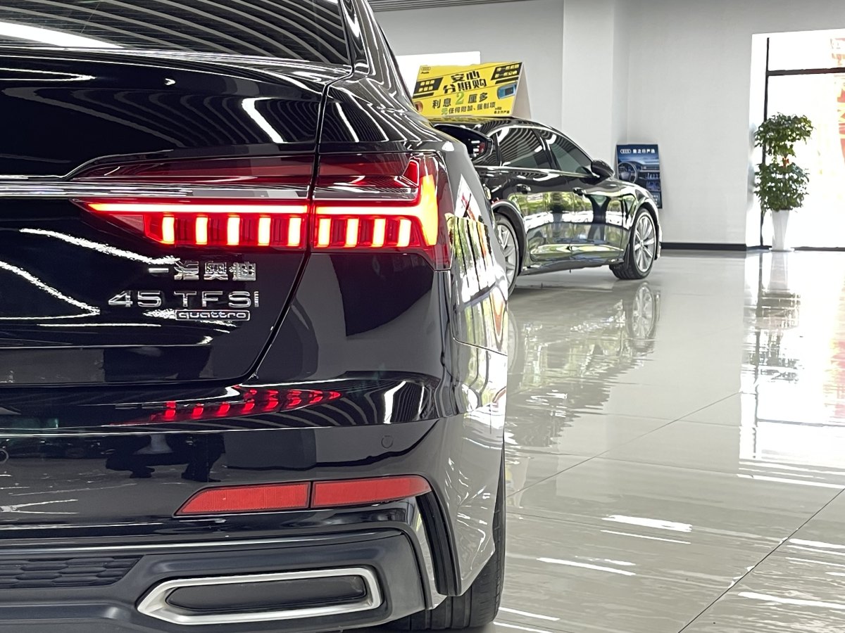 2021年3月奧迪 奧迪A6L  2021款 45 TFSI quattro 臻選動感型