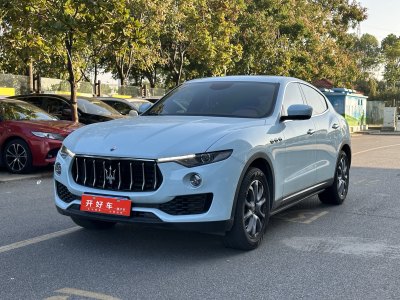 2021年10月 瑪莎拉蒂 Levante 3.0T 標(biāo)準(zhǔn)版圖片