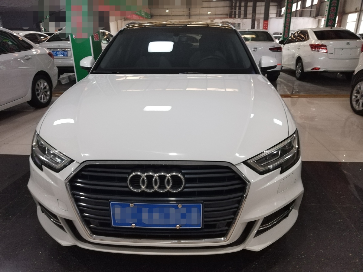 奧迪 奧迪A3  2018款 30周年年型 Sportback 35 TFSI 運(yùn)動(dòng)型圖片