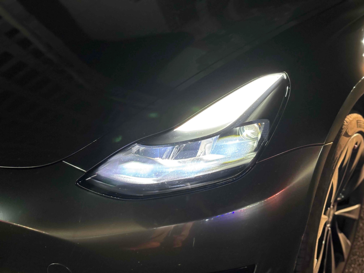 特斯拉 Model 3  2022款 后輪驅動版圖片
