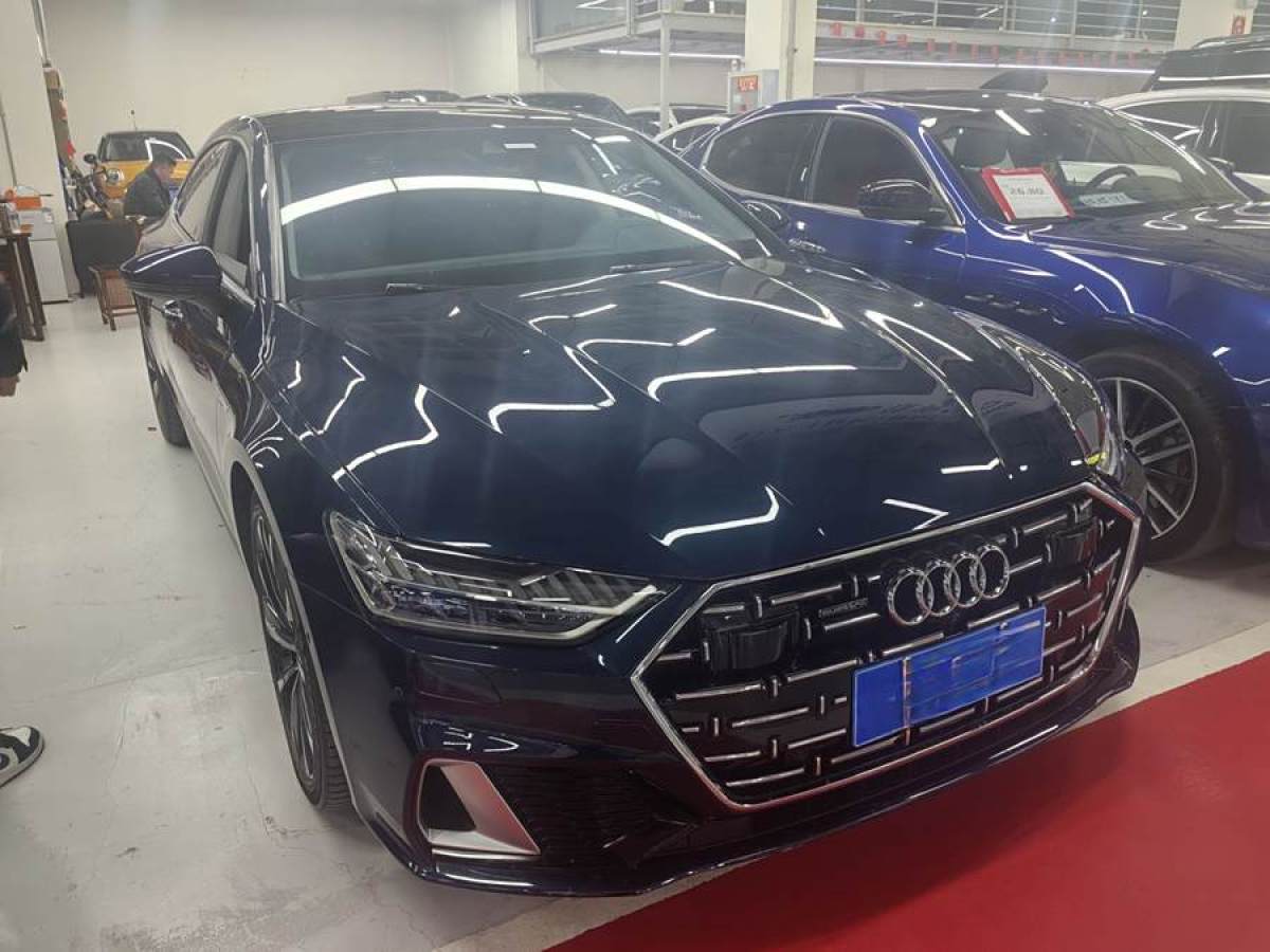 奧迪 奧迪A7L  2024款 55TFSI quattro S-line 志遠(yuǎn)型 曜黑套裝圖片