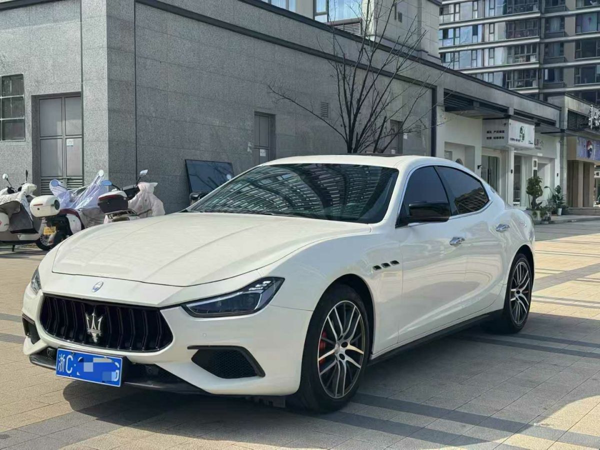 瑪莎拉蒂 Ghibli  2017款 3.0T 標(biāo)準(zhǔn)版圖片