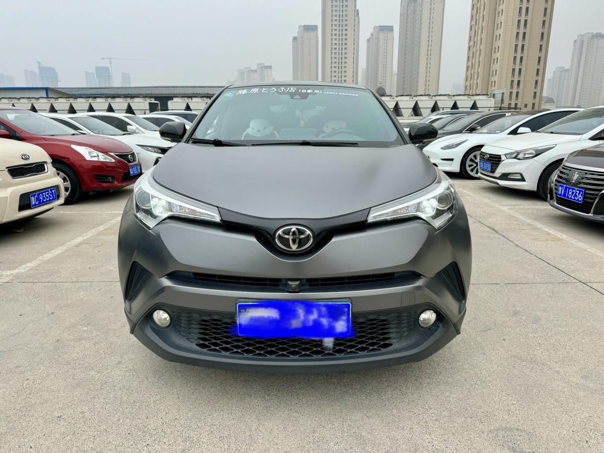 豐田 C-HR  2018款 2.0L 領(lǐng)先版 國V圖片