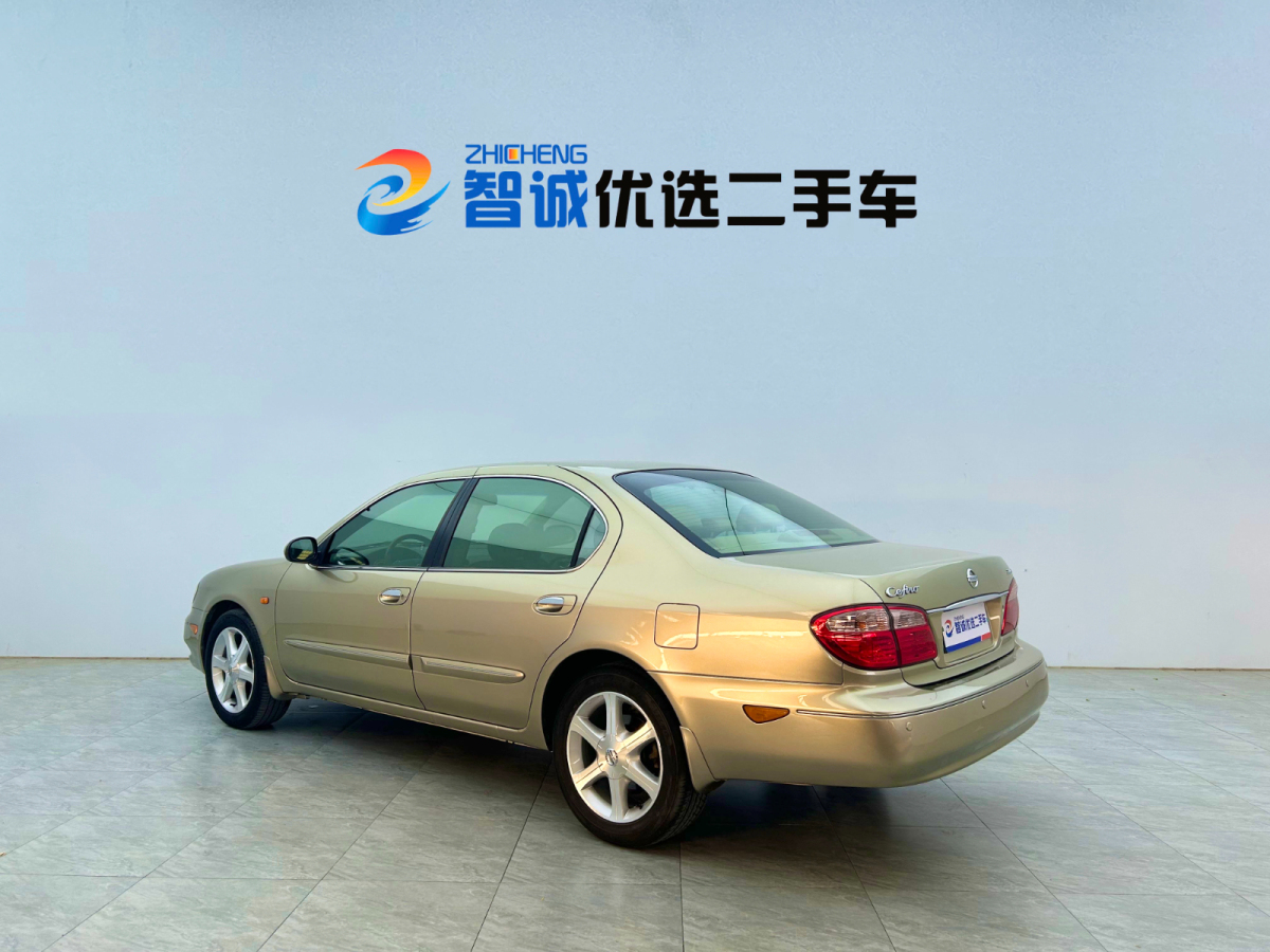 日產(chǎn) 風(fēng)度  2005款 3.0圖片