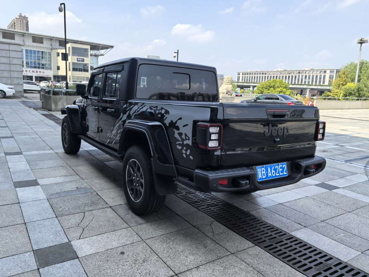 Jeep 角斗士  2023款 3.6L Overland圖片