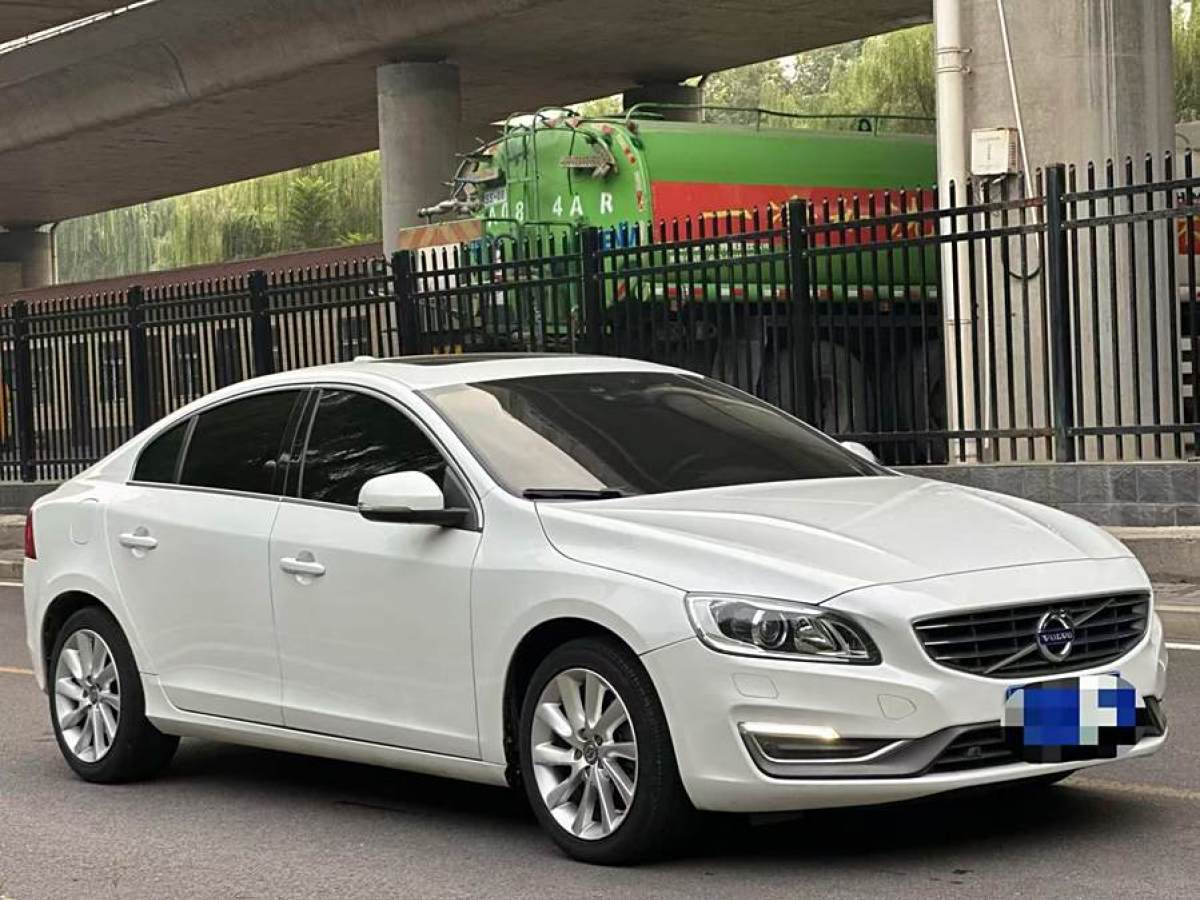 沃爾沃 S60  2015款 L 2.0T 智遠(yuǎn)版圖片