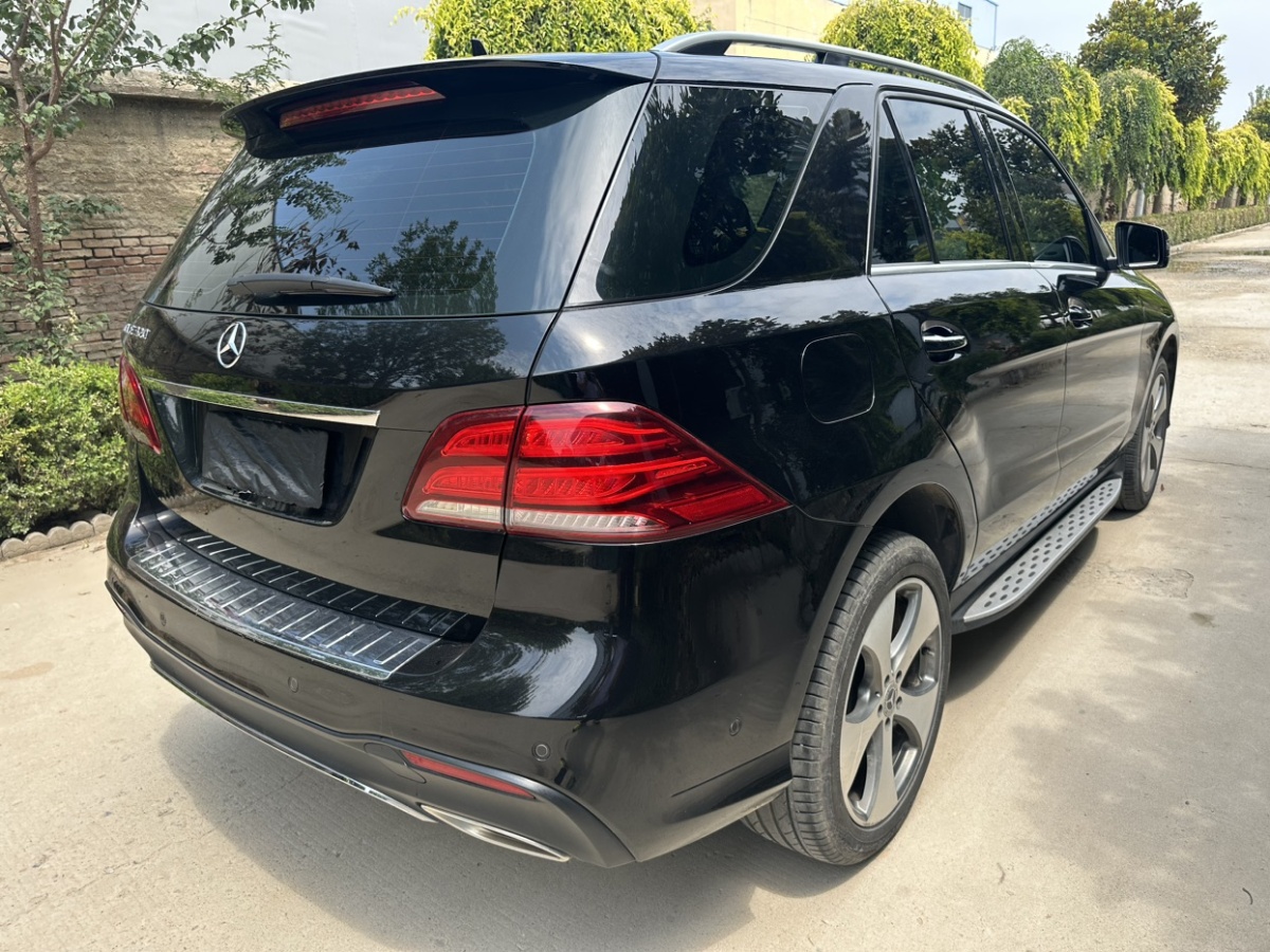 奔馳 奔馳GLE  2018款 GLE 320 4MATIC 動感型臻藏版圖片